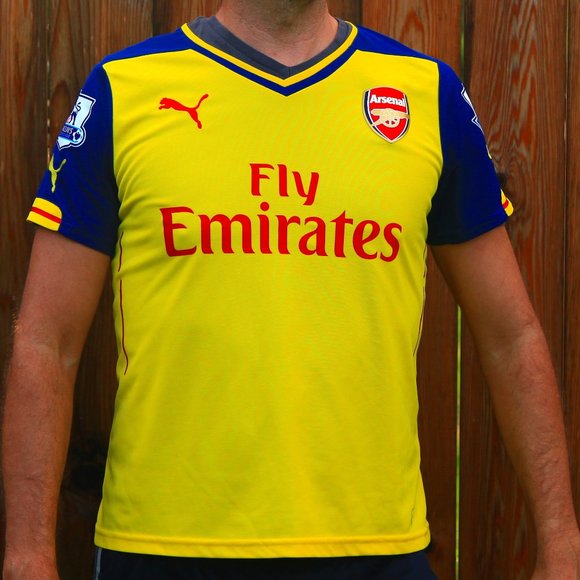 Puma Other - Arsenal Fly Emirates Puma Soccer Replica Dry Cell Jersey Mesut Özil #11 2014/15